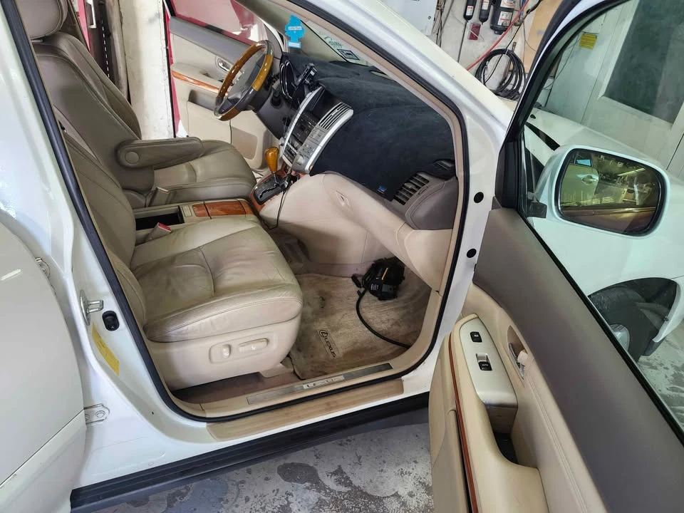 2004 Lexus RX 2nd Gen - Image 9 of 9