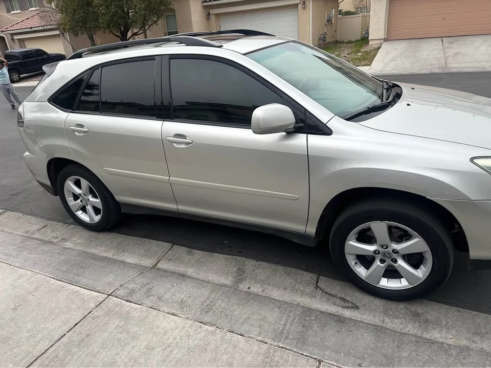 2004 Lexus RX 2nd Gen - Image 4 of 5