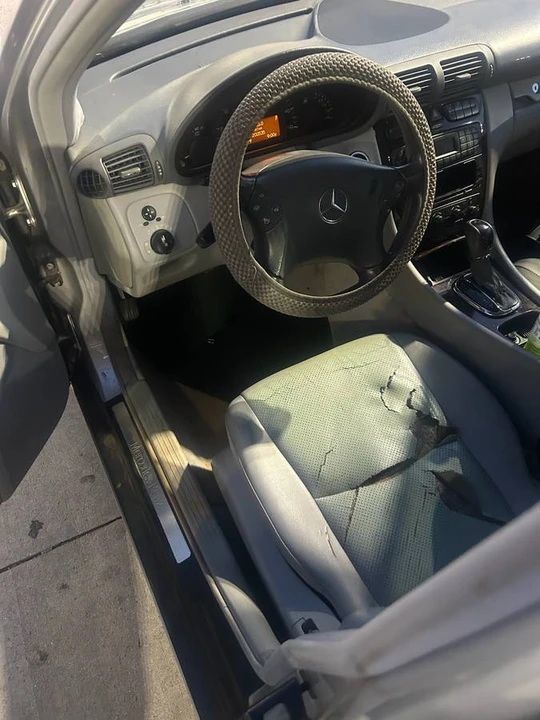 2004 Mercedes-Benz W203 C-Class - Image 5 of 8