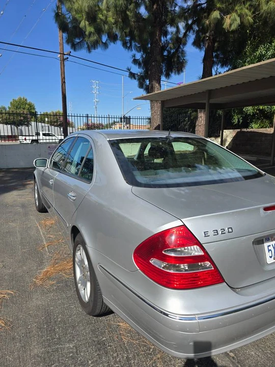 2004 Mercedes-Benz W211 E-Class - Image 8 of 12