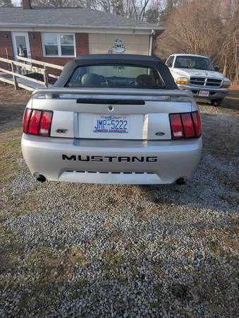 2004 Ford SN95 Mustang - Image 9 of 12