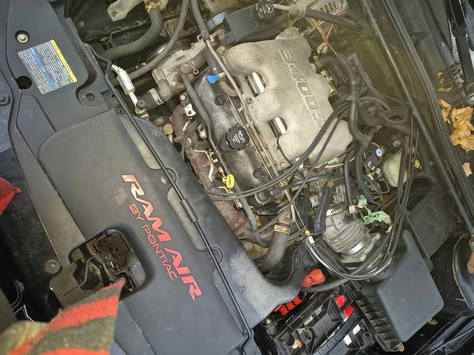 2004 Pontiac Grand Am - Image 6 of 6