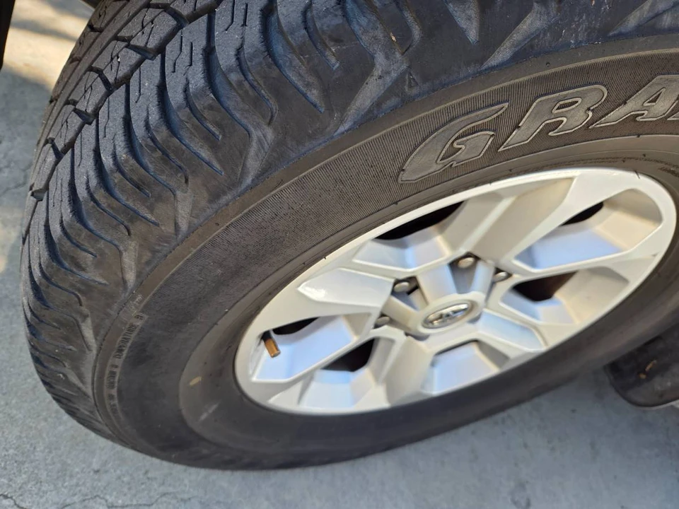 2004 Toyota 4Runner 4th Gen - Image 18 of 19