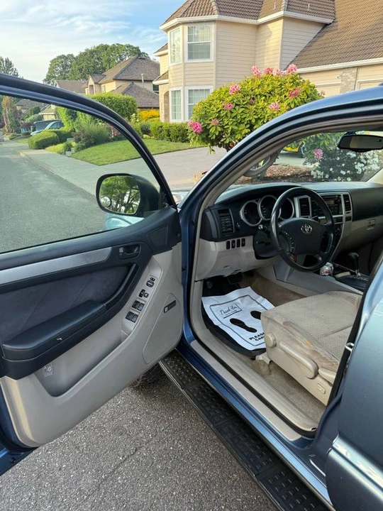 2004 Toyota 4Runner - Image 3 of 15
