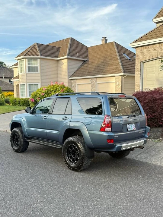 2004 Toyota 4Runner - Image 2 of 15