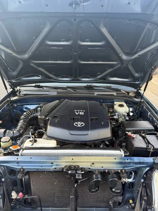 2004 Toyota 4Runner - Image 15 of 15