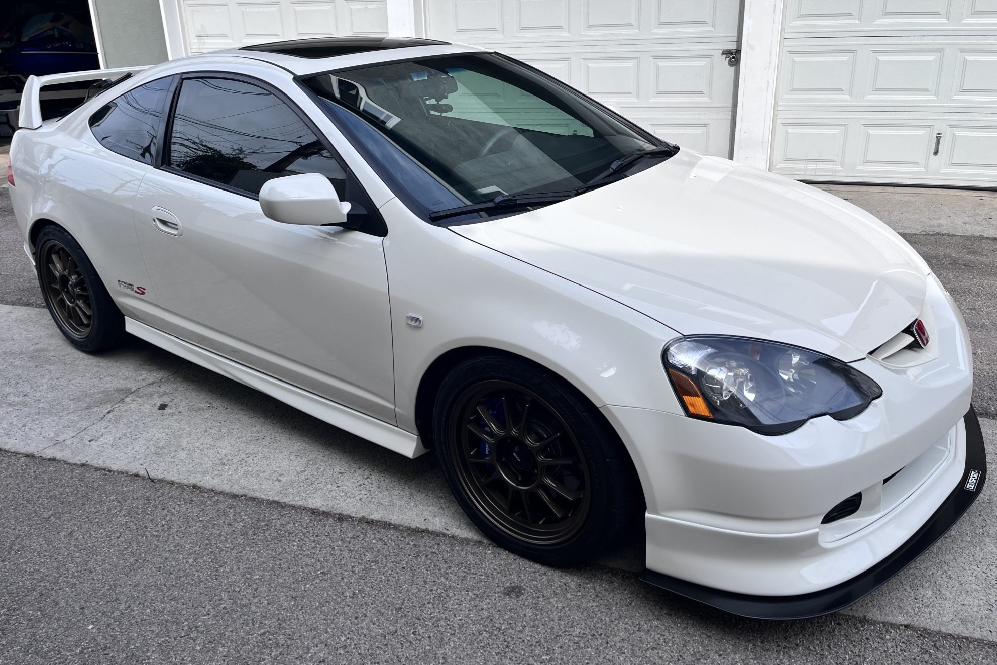 Modified 2004 Acura RSX Type-S