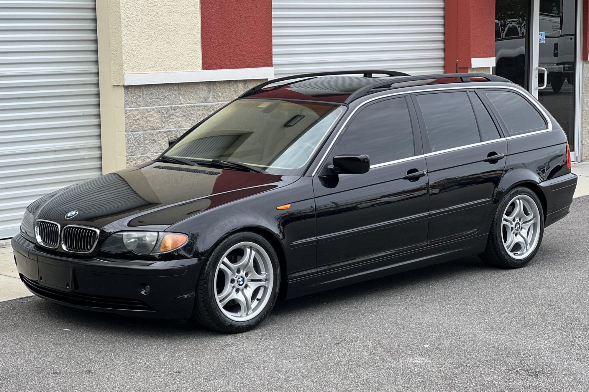 2004 BMW 325i Sports Wagon