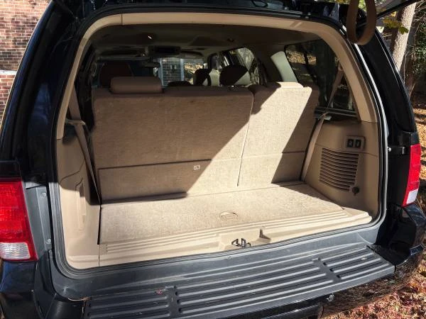 2005 Ford Expedition 2nd Gen - Image 3 of 12