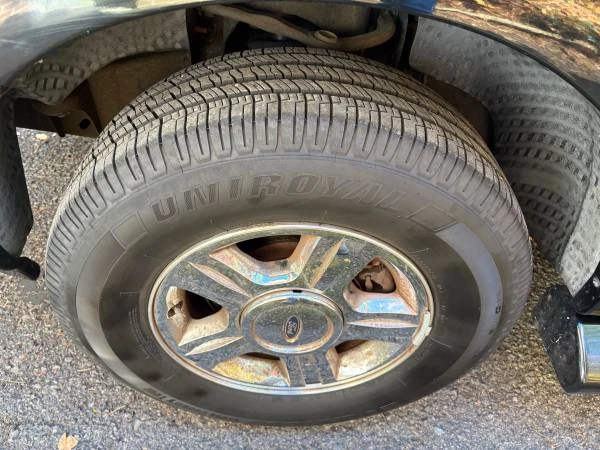 2005 Ford Expedition 2nd Gen - Image 5 of 12