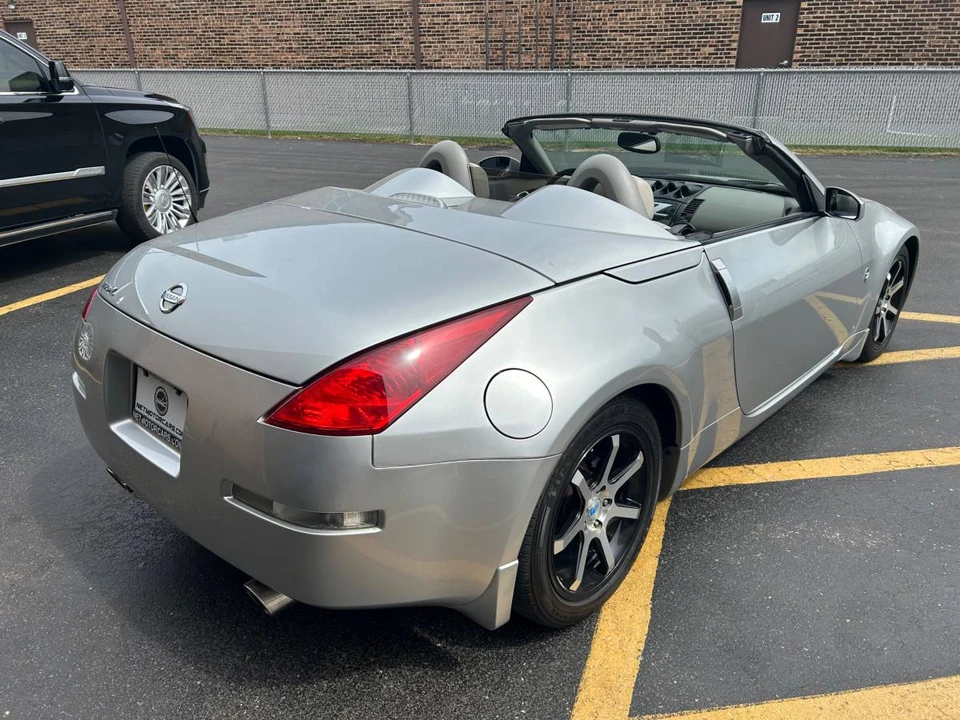 2005 Nissan 350Z 5th Gen - Image 7 of 10