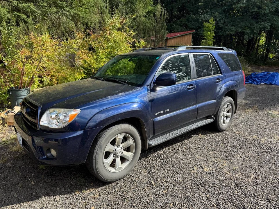 2005 Toyota 4Runner 4th Gen - Image 2 of 10