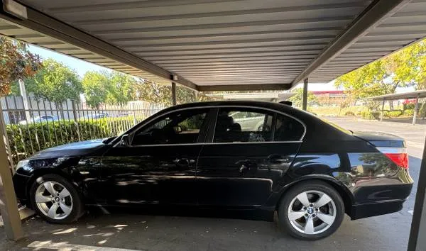 2005 BMW 525i