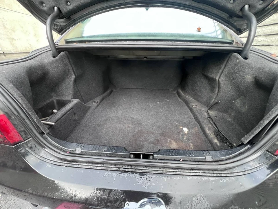 2005 BMW E60 545i & 550i Sedan - Image 10 of 15