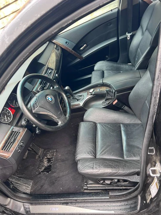 2005 BMW E60 545i & 550i Sedan - Image 6 of 15