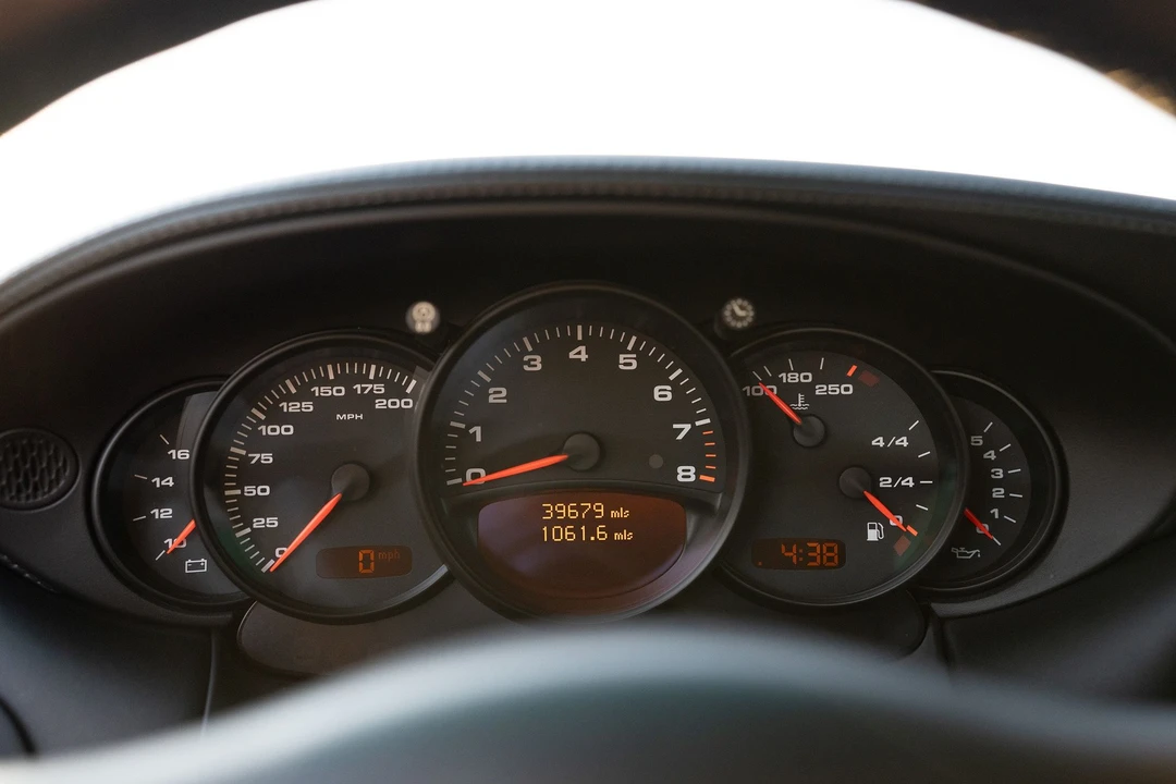 2005 Porsche 996 Carrera 4S - Image 9 of 31