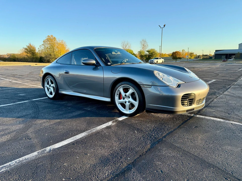 2005 Porsche 996 Carrera 4S - Image 10 of 31