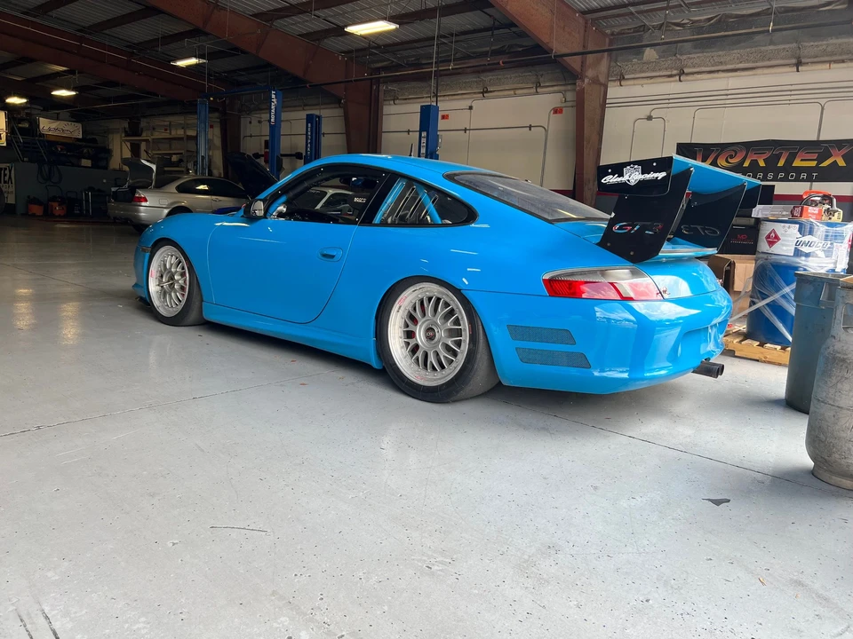 2005 Porsche 996 GT3 - Image 2 of 18