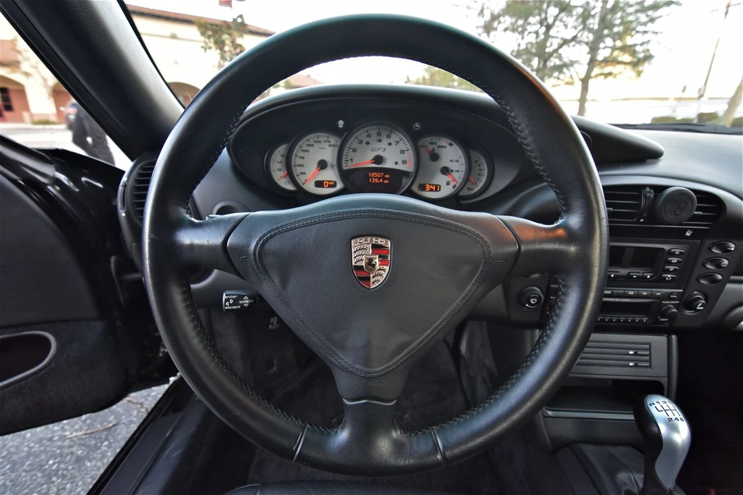 2005 Porsche 996 GT3 - Image 10 of 13