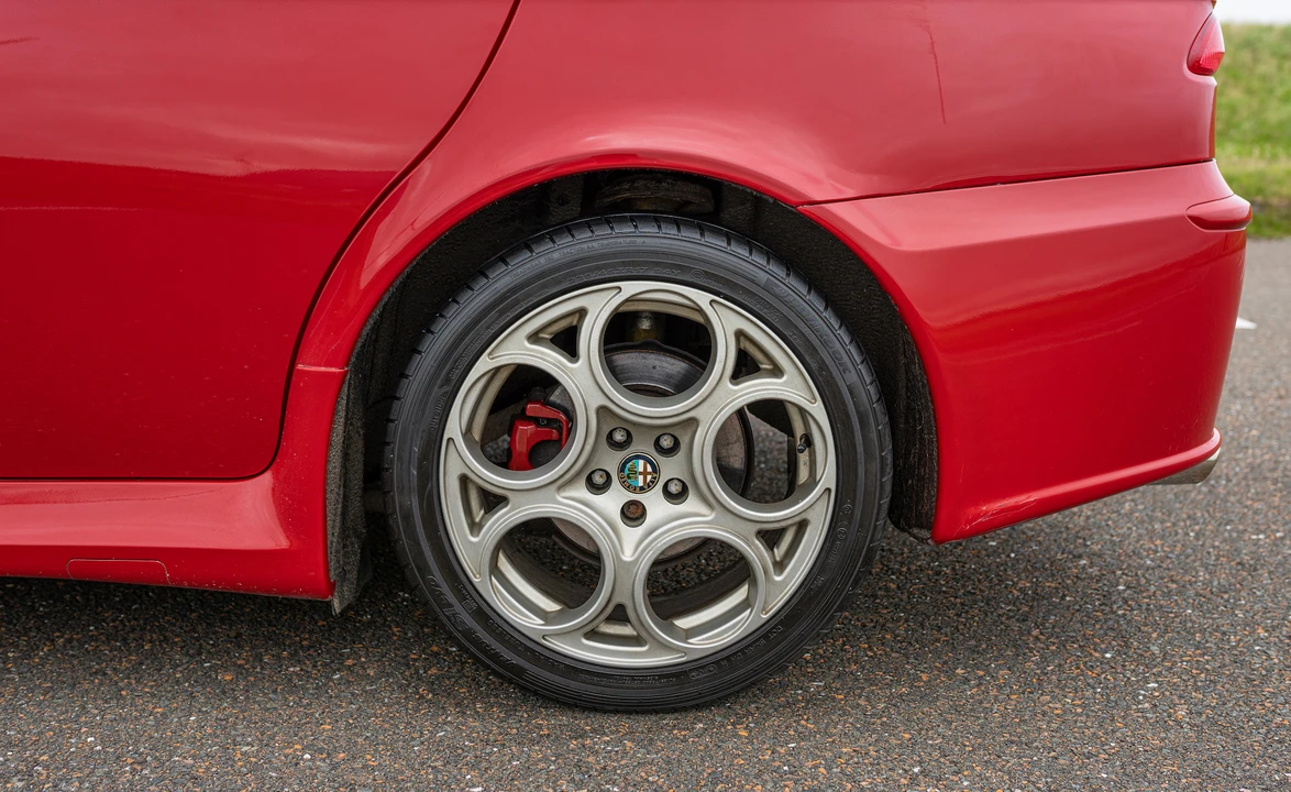 2005 Alfa Romeo 156 GTA - Image 23 of 31