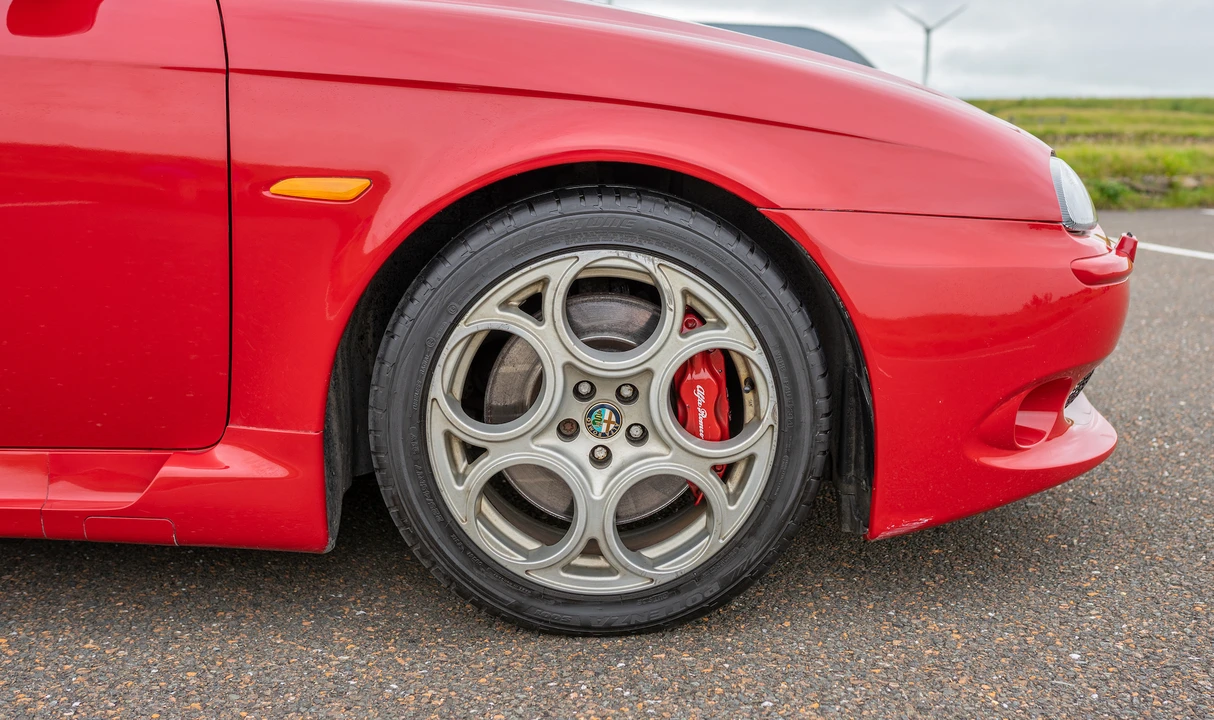2005 Alfa Romeo 156 GTA - Image 26 of 31