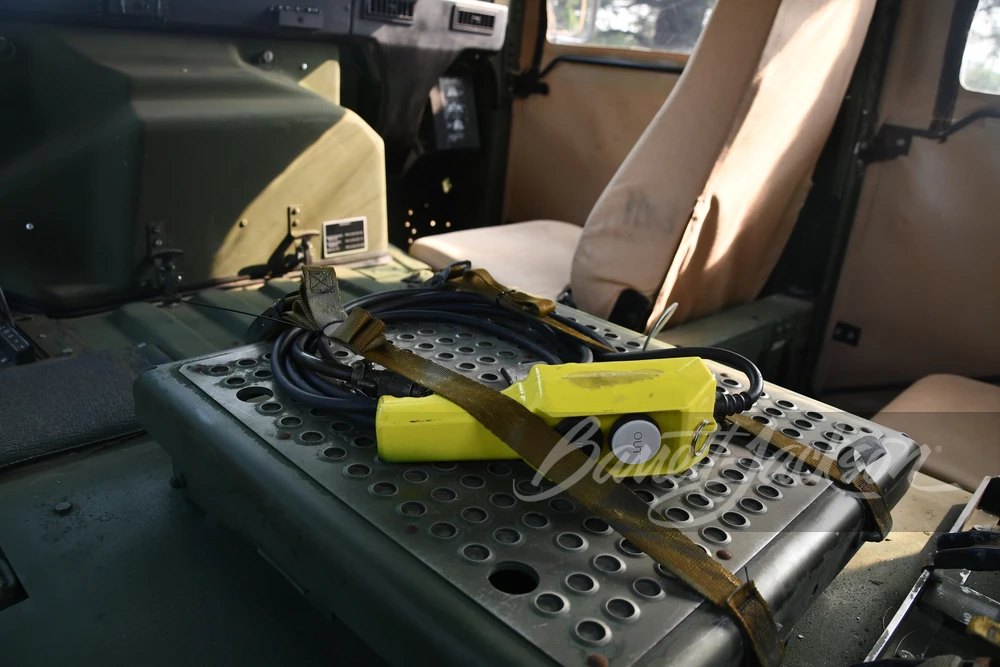 2005 AM General Hummer - Image 9 of 14