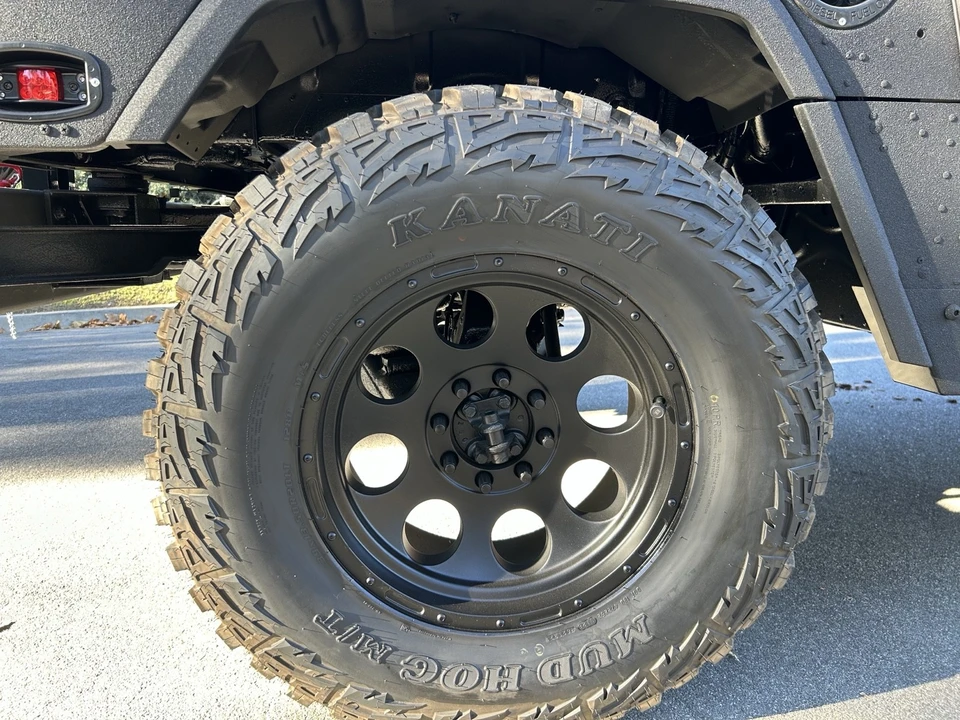 2005 AM General Hummer - Image 9 of 21
