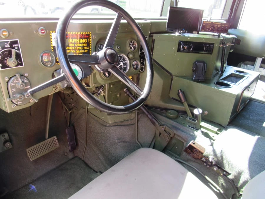 2005 AM General Hummer - Image 9 of 19