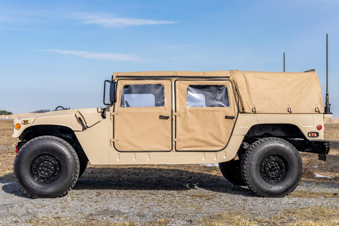 2005 AM General Hummer - Image 3 of 31
