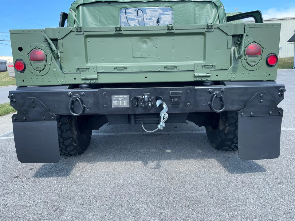 2005 AM General Hummer - Image 10 of 31