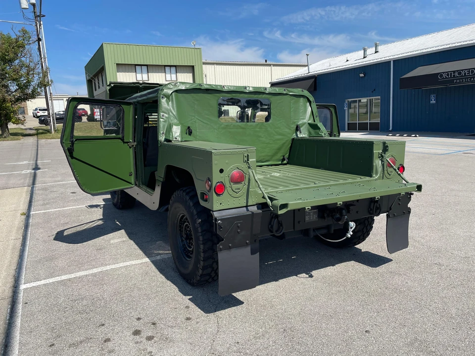 2005 AM General Hummer - Image 17 of 31