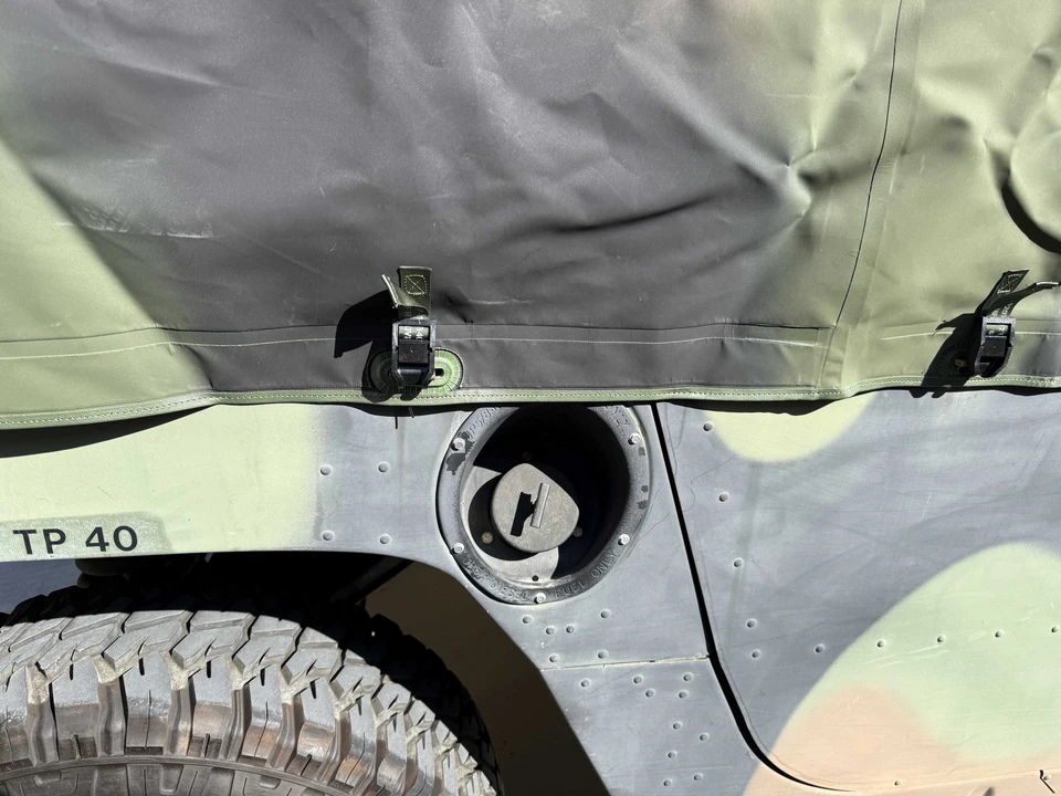2005 Hummer HMMWV - Image 23 of 31