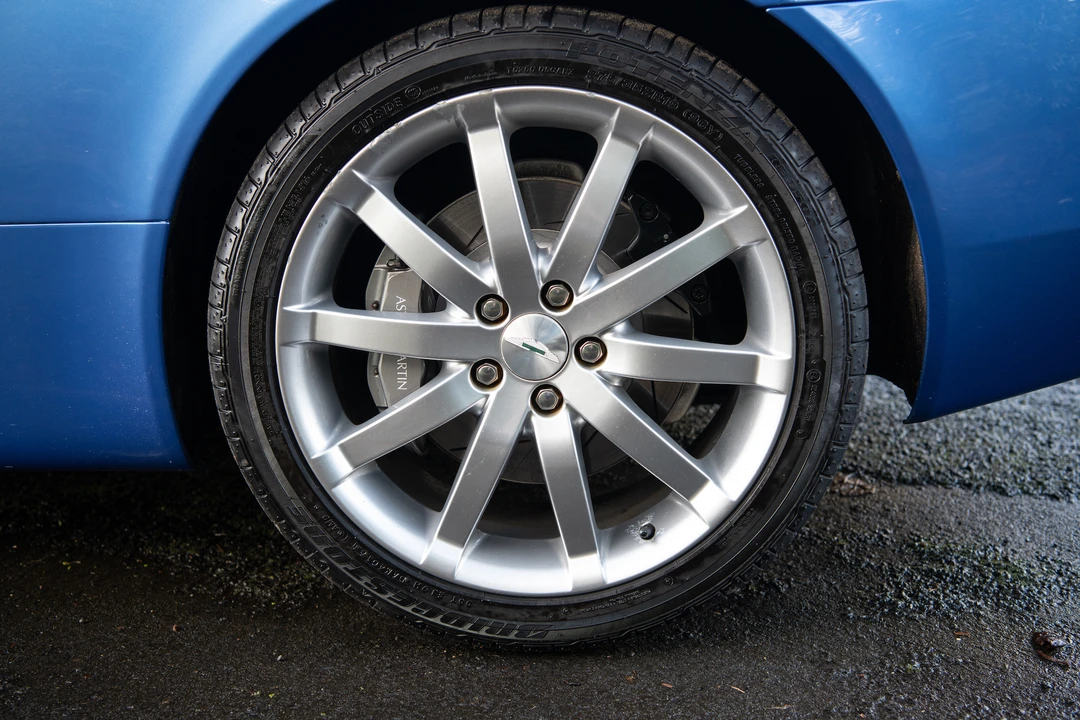 2005 Aston Martin DB9 - Image 30 of 31