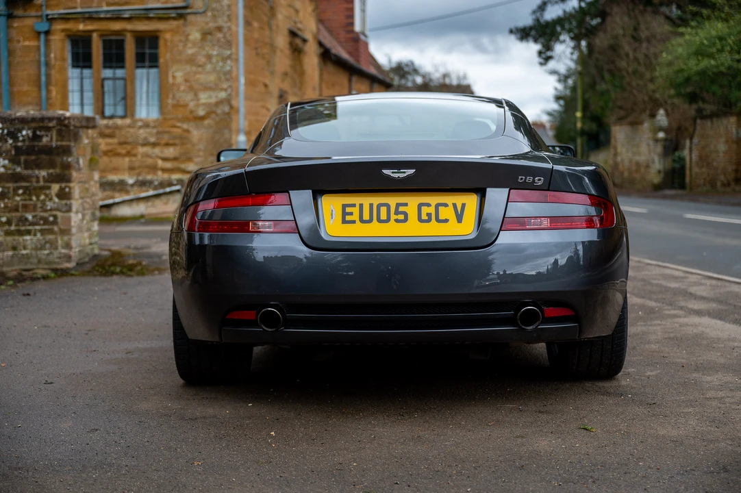 2005 Aston Martin DB9 - Image 14 of 31