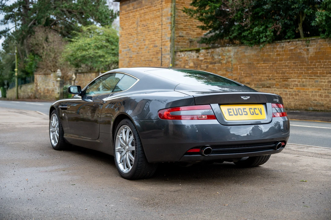 2005 Aston Martin DB9 - Image 13 of 31