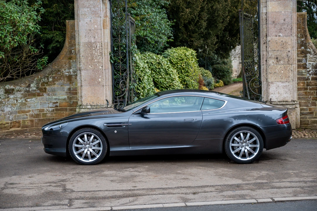 2005 Aston Martin DB9 - Image 5 of 31