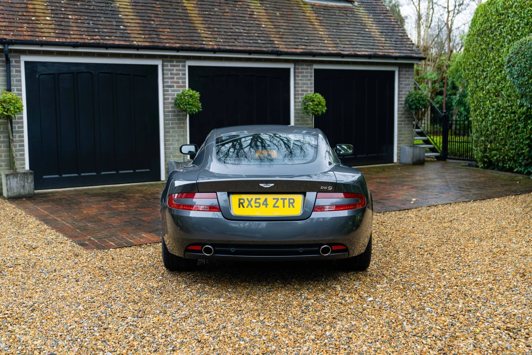 2005 Aston Martin DB9 - Image 11 of 31