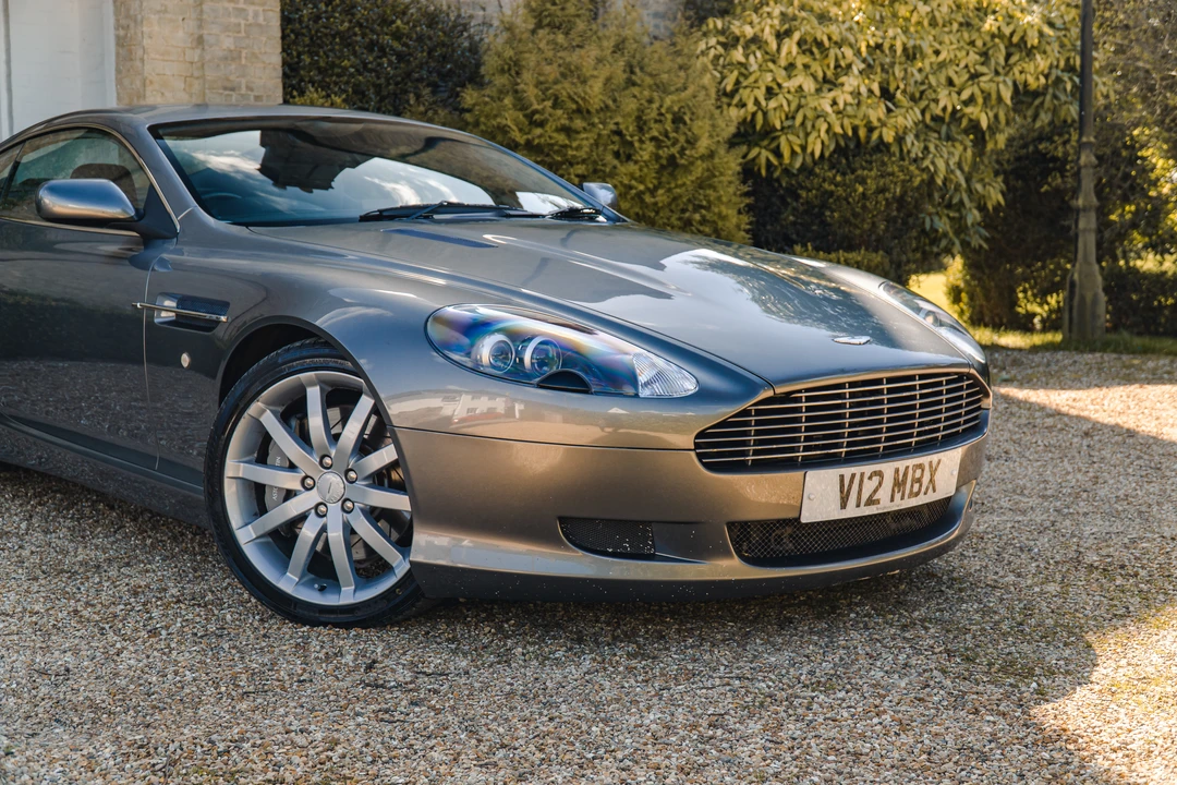 2005 Aston Martin DB9 - Image 16 of 31