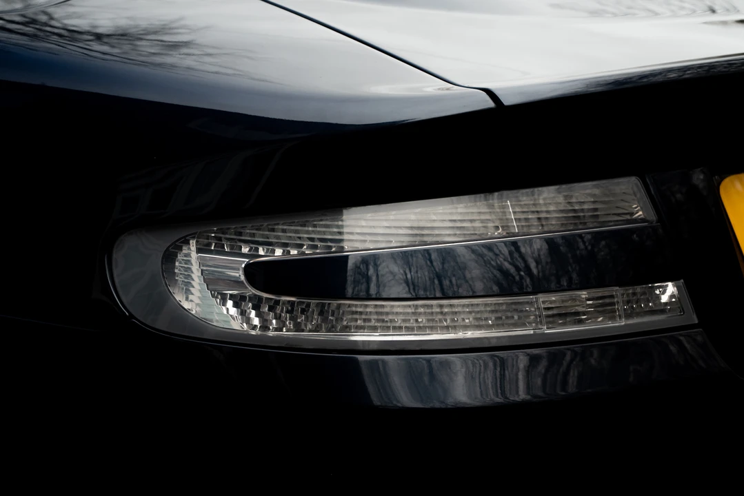 2005 Aston Martin DB9 - Image 29 of 31
