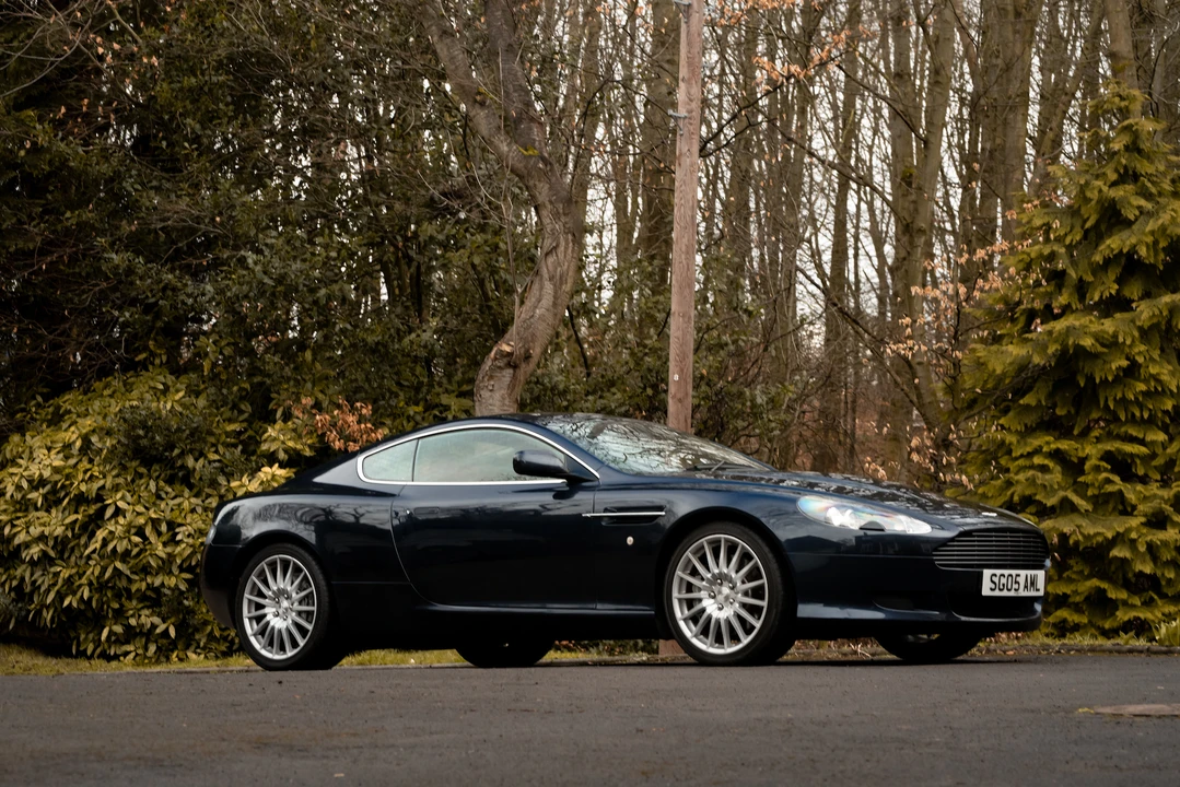 2005 Aston Martin DB9 - Image 11 of 31