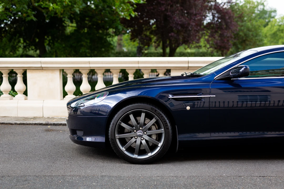 2005 Aston Martin DB9 - Image 5 of 31