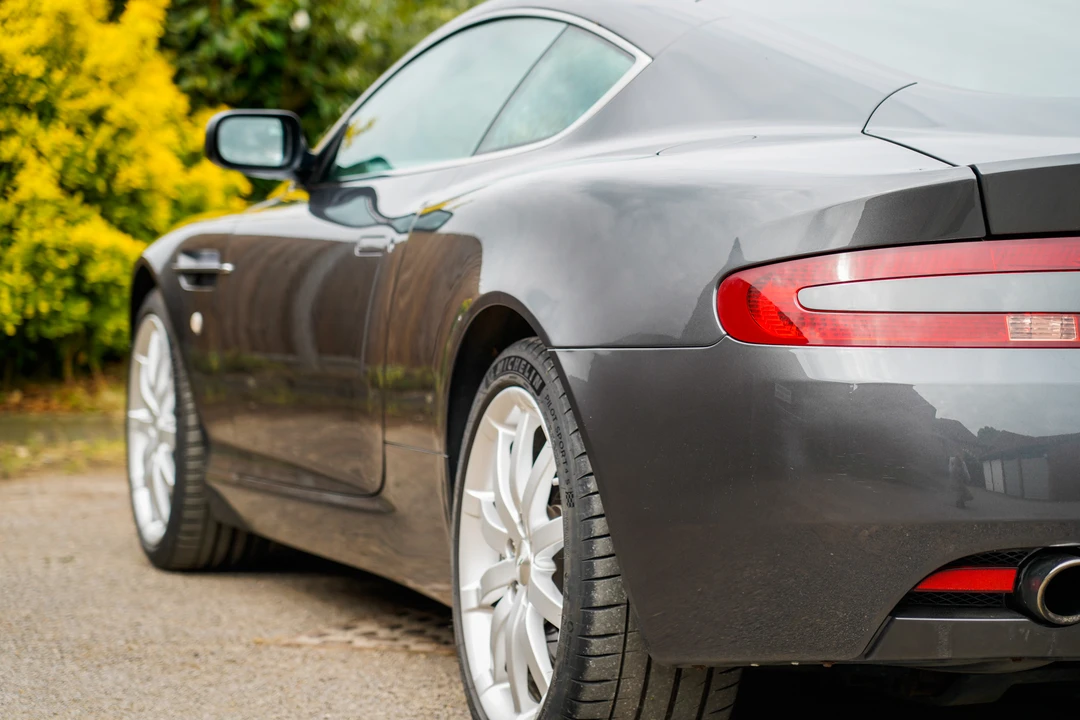 2005 Aston Martin DB9 - Image 26 of 31