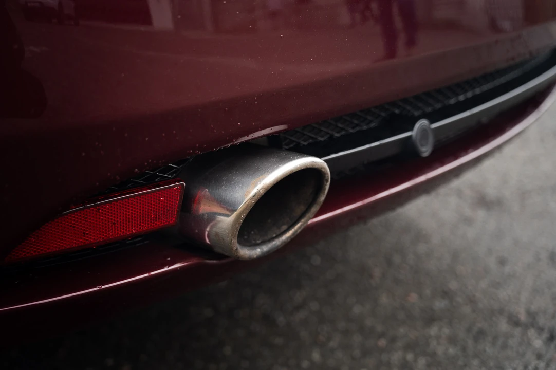 2005 Aston Martin DB9 - Image 23 of 31