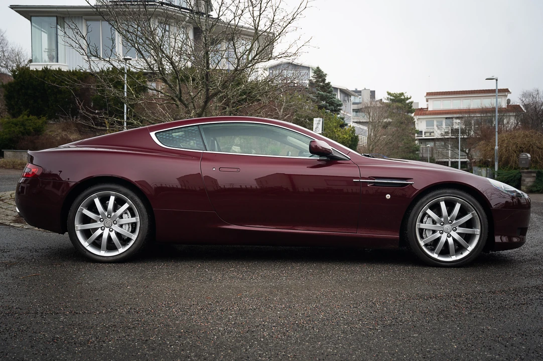 2005 Aston Martin DB9 - Image 9 of 31