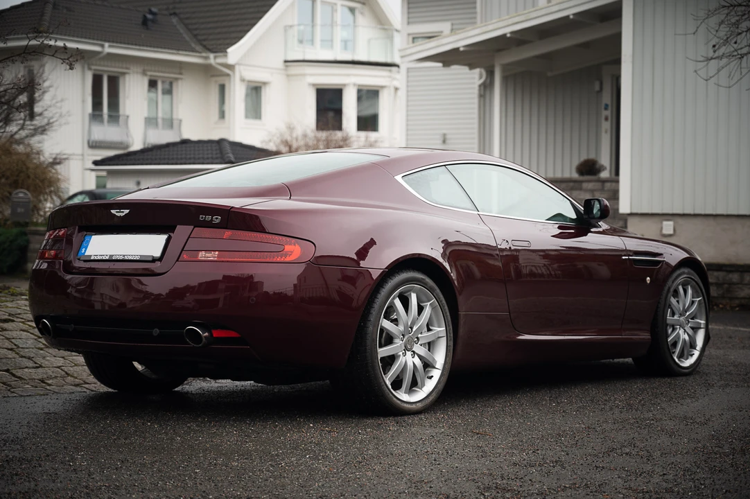 2005 Aston Martin DB9 - Image 7 of 31