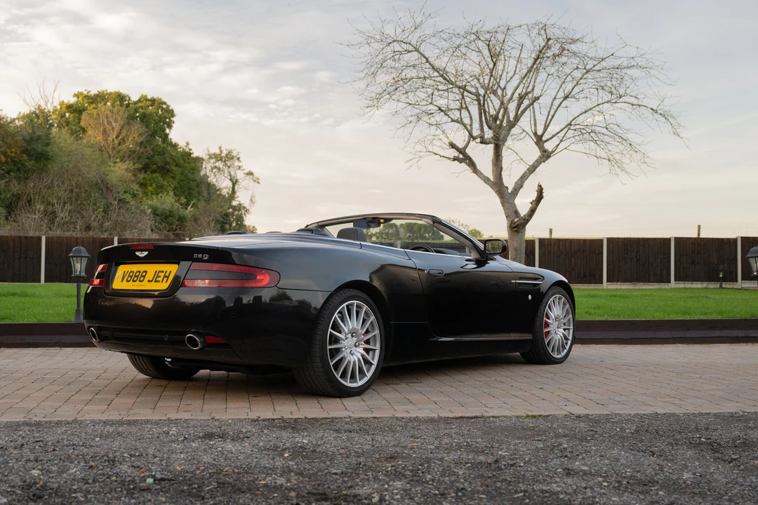 2005 Aston Martin DB9 - Image 13 of 31