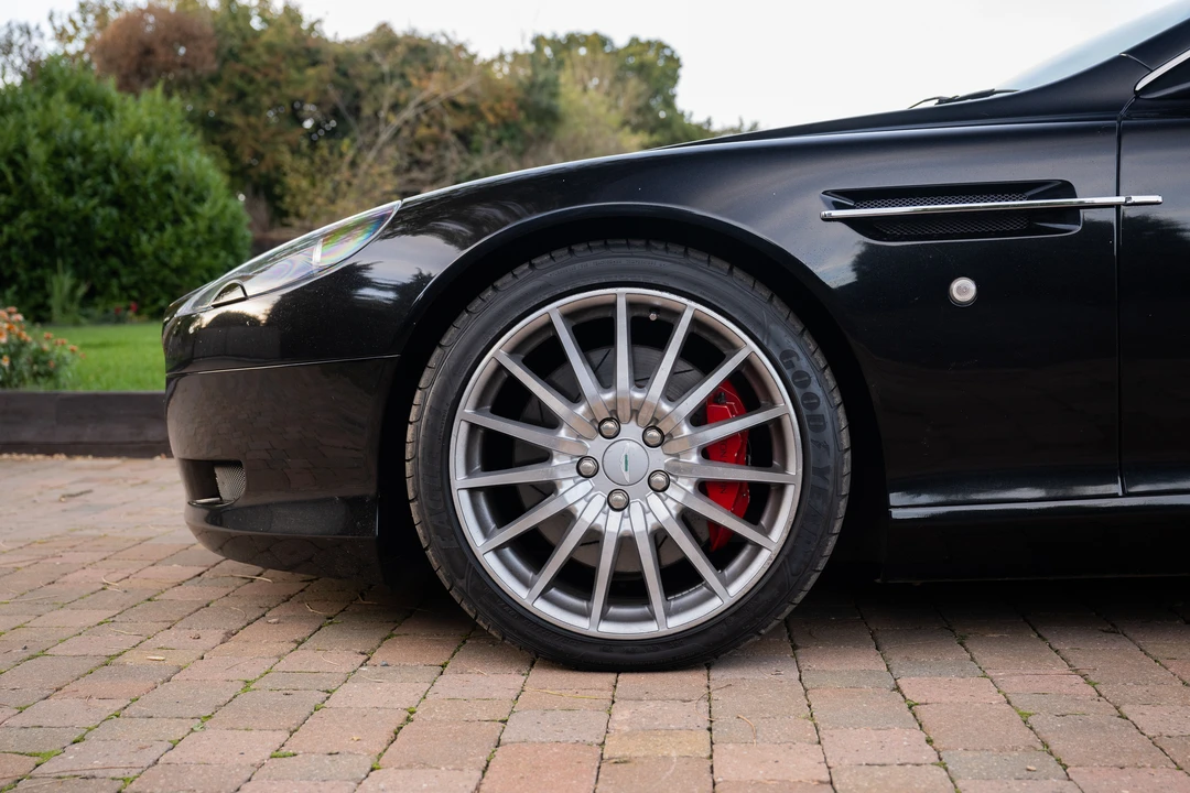 2005 Aston Martin DB9 - Image 30 of 31