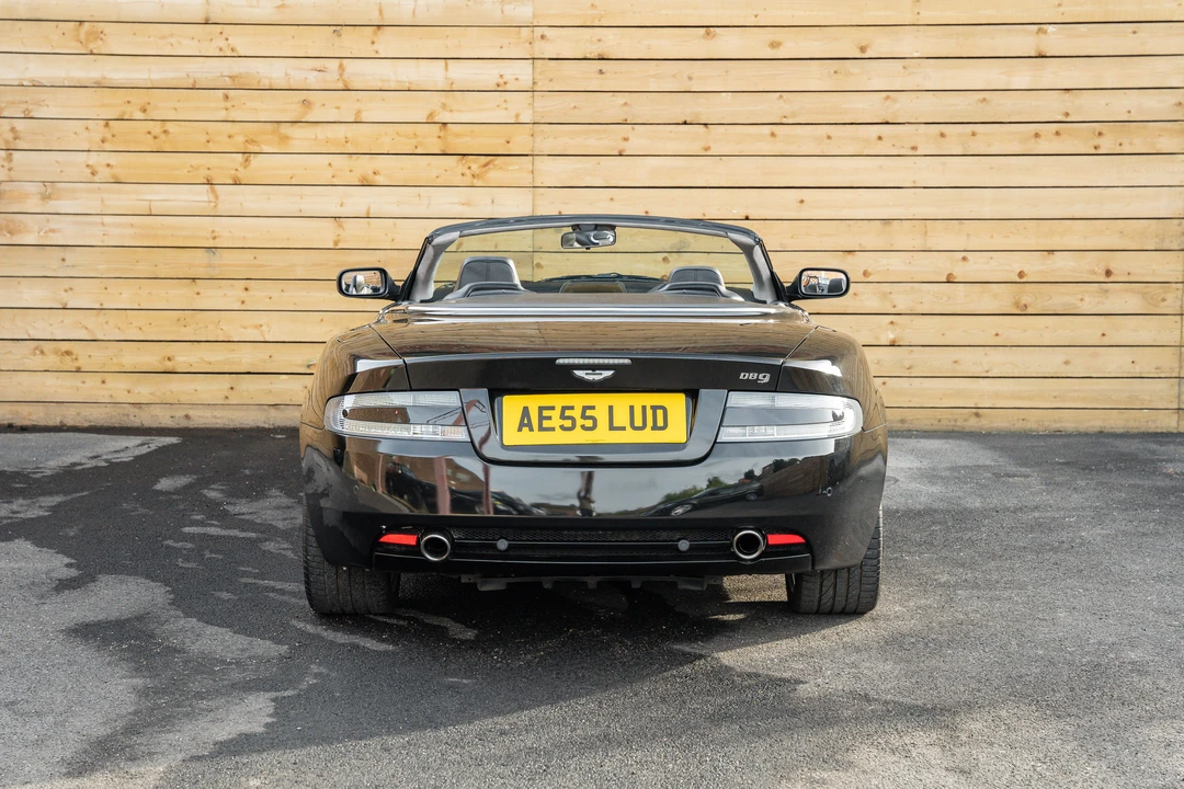 2005 Aston Martin DB9 - Image 16 of 31