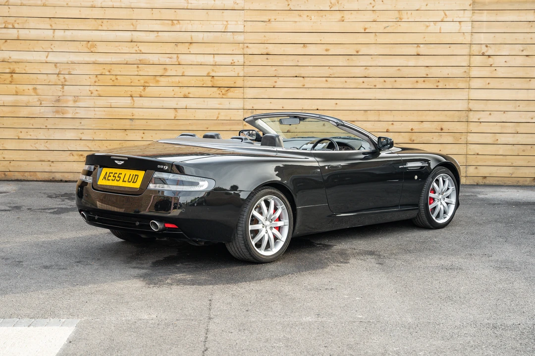 2005 Aston Martin DB9 - Image 17 of 31