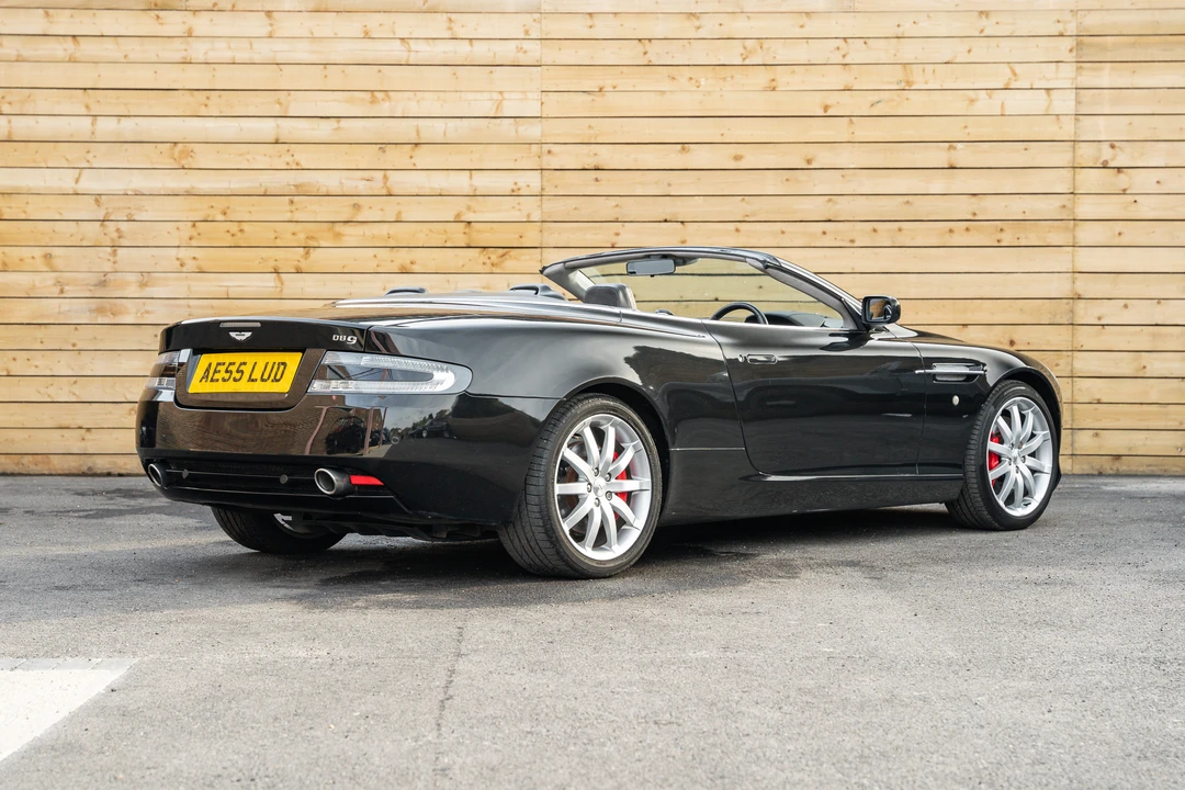 2005 Aston Martin DB9 - Image 18 of 31